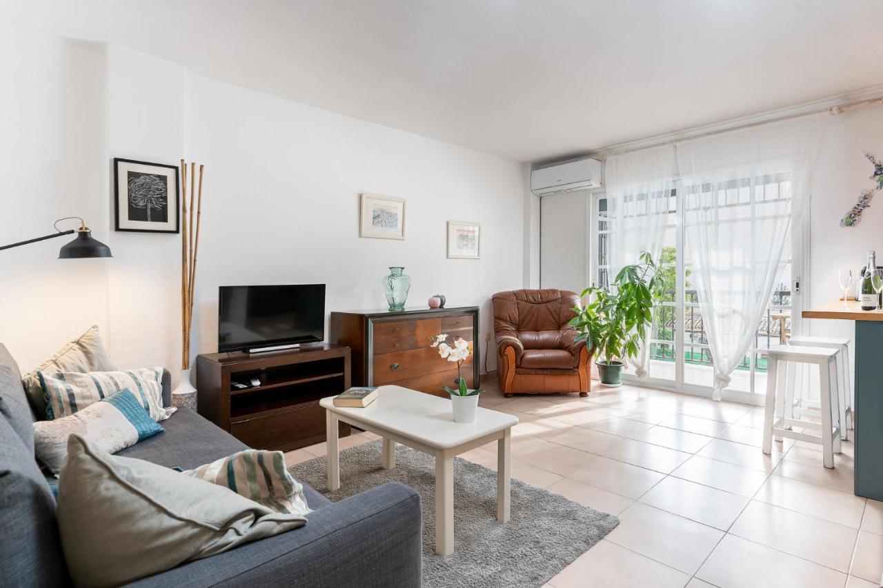 Lovely Apartment Next To The Beach Торремолинос Экстерьер фото