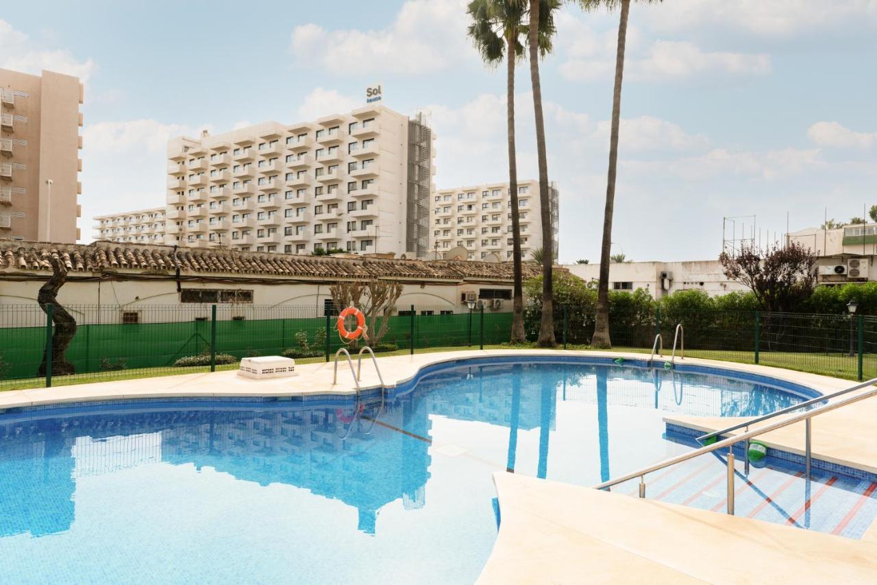 Lovely Apartment Next To The Beach Торремолинос Экстерьер фото